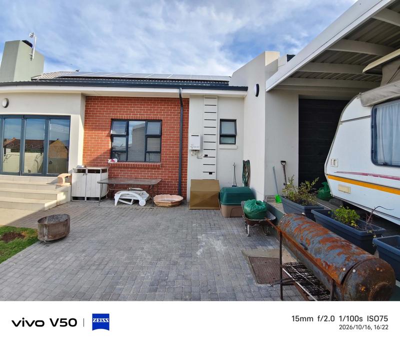 3 Bedroom Property for Sale in Hartenbos Heuwels Western Cape